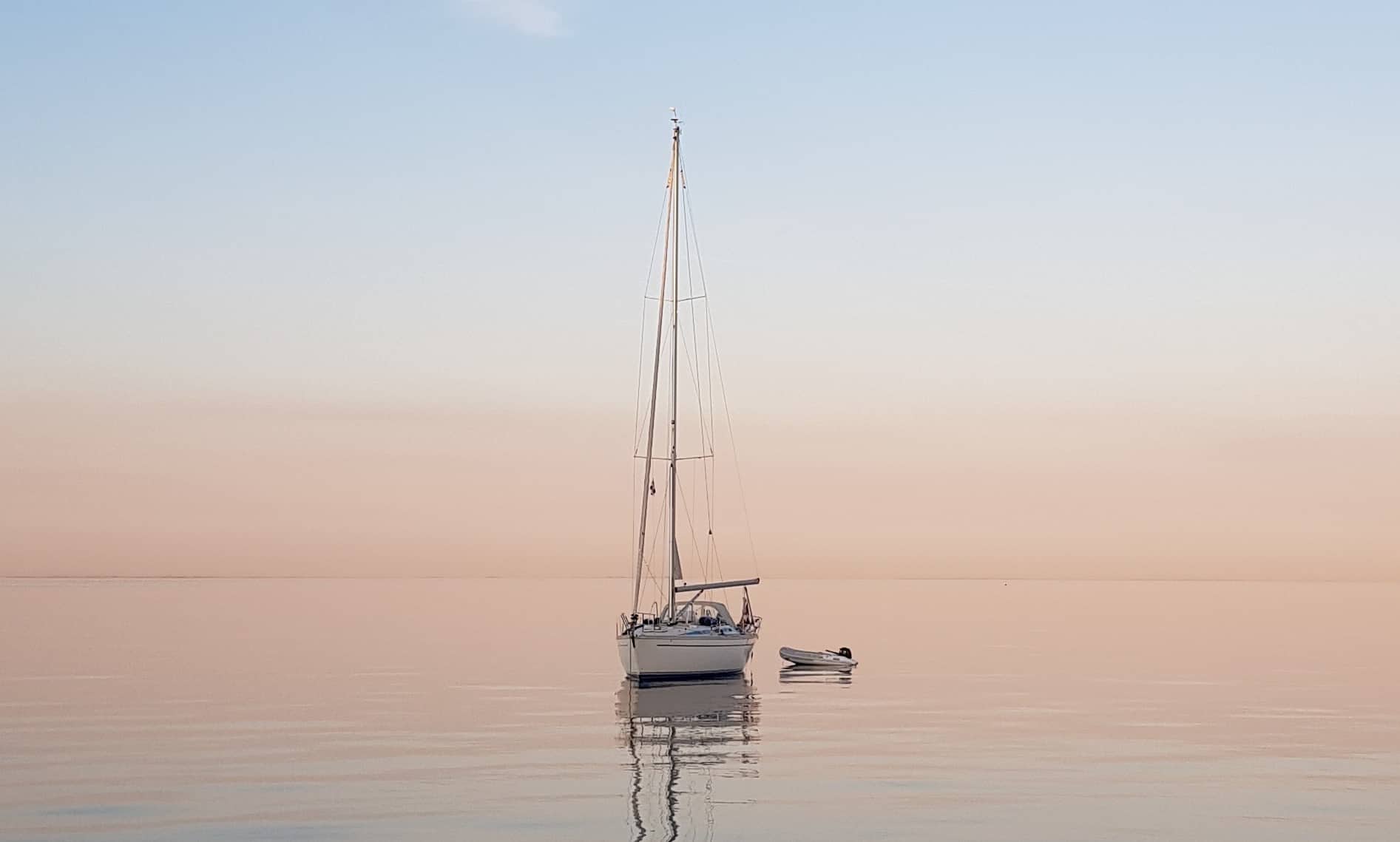 Comment réparer un guindeau bloqué sur votre bateau ?