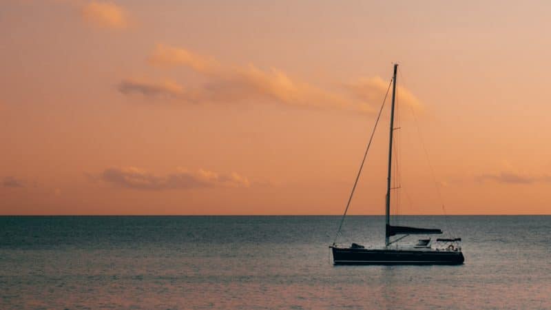 Comment réparer un guindeau qui chauffe sur un bateau?