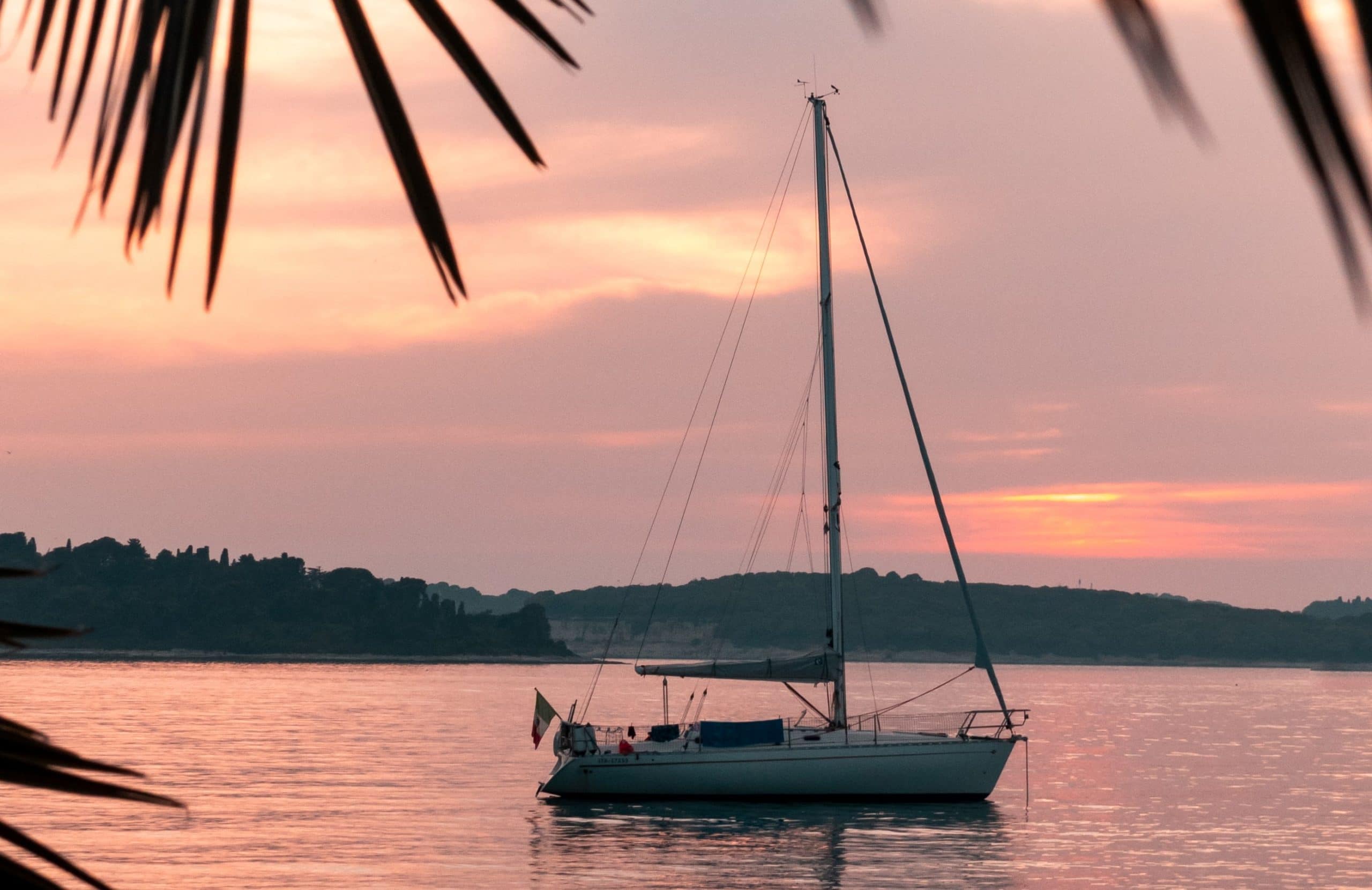 Comment brancher un guindeau électrique sur un bateau?