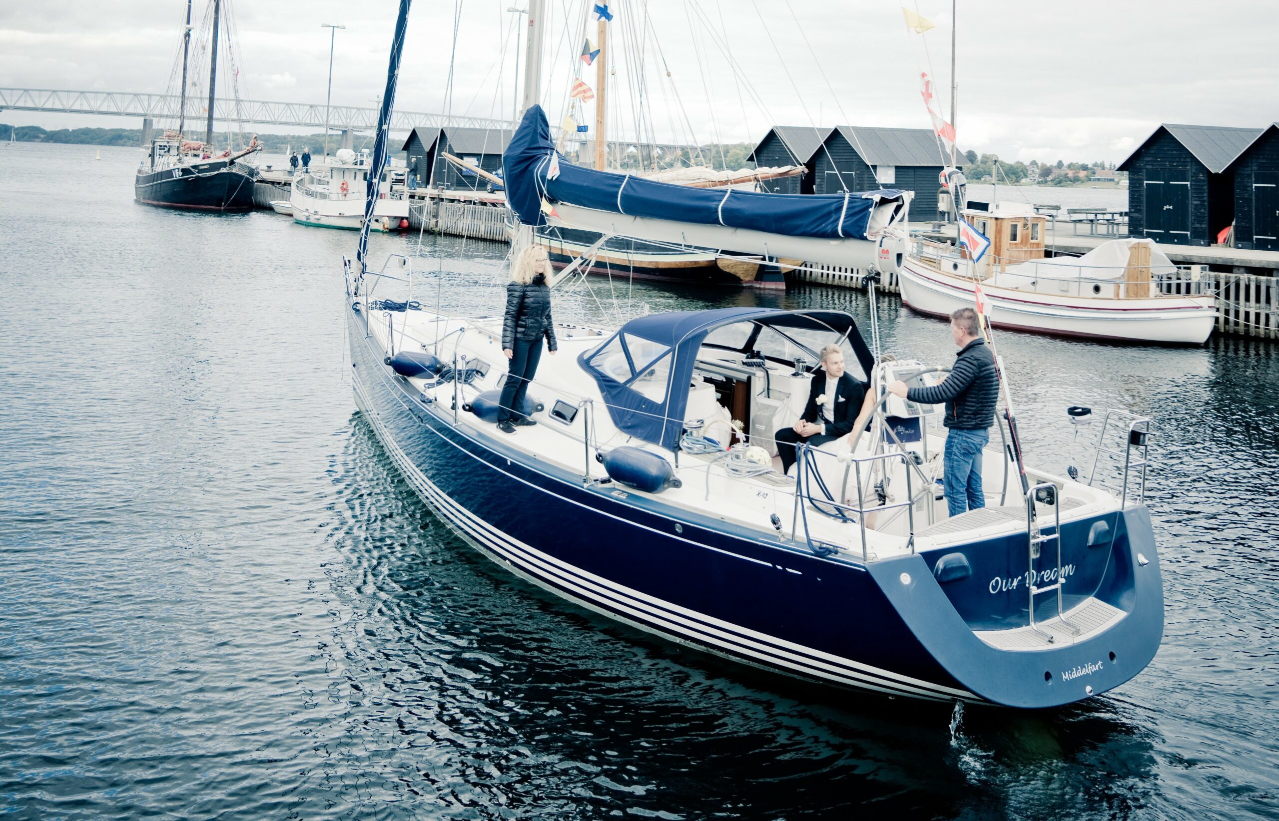 [Tutoriel] Réparation d’une capote de roof sur un bateau