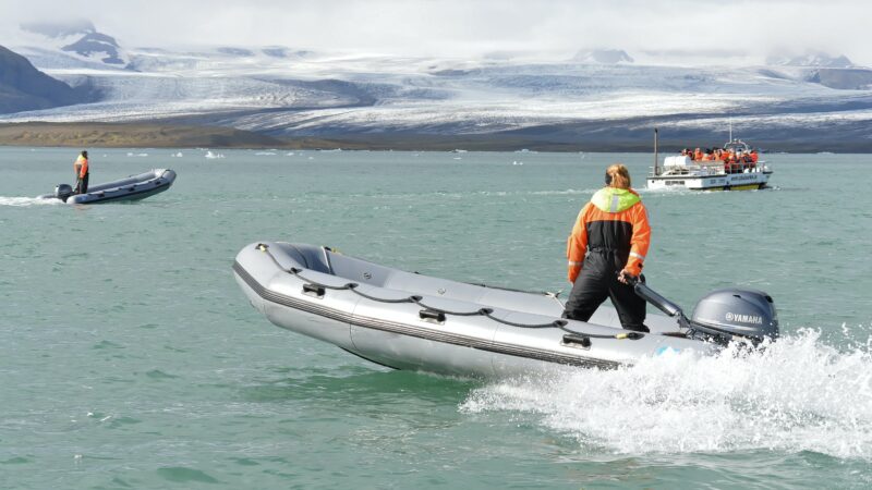 Quelle essence pour un moteur de bateau 4 temps Yamaha?